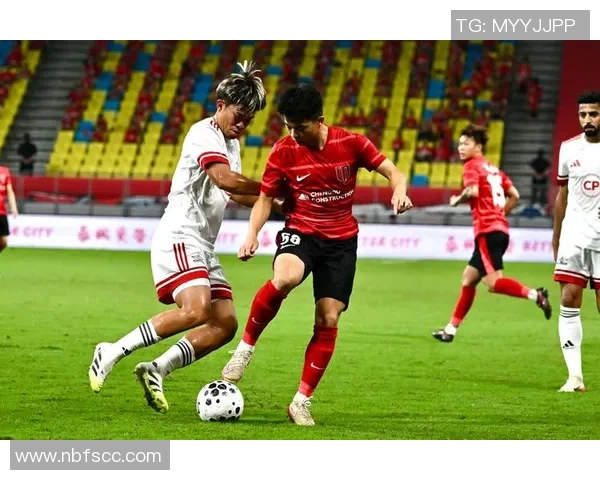 亚洲足球球星身材大比拼谁才是力量与速度的完美结合 亚洲足球球星身材大比拼谁才是力量与速度的完美结合